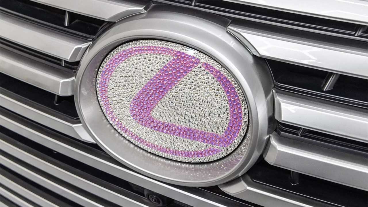 لکسوس به یک سالن آرایش و زیبایی تبدیل شد / عکس