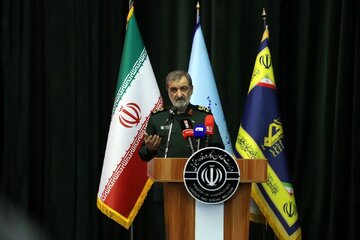 محسن رضایی: در نامه ترامپ به رهبری بحث موشک مطرح نیست/ هشدار در خصوص حمله احتمالی اسرائیل به ایران