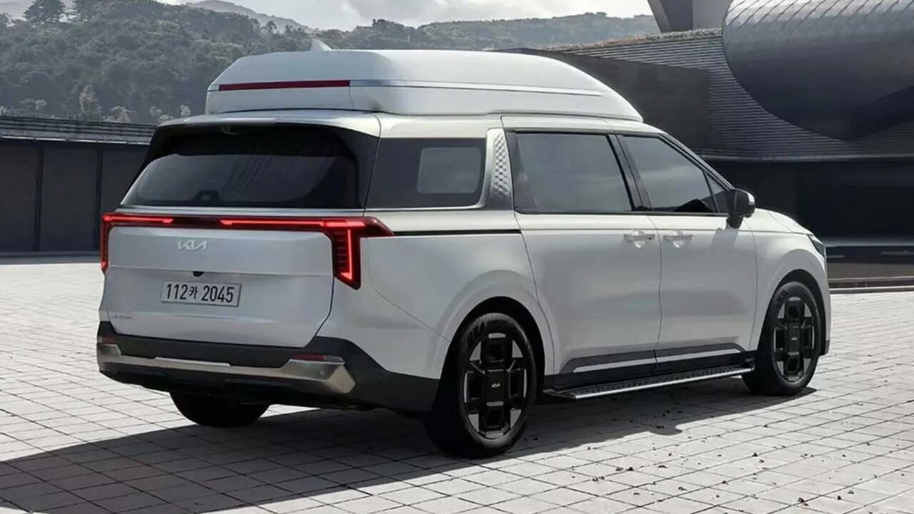 معرفی لوکسترین خودروی کیا / کارناوال لیموزین، مینیون مجلل!