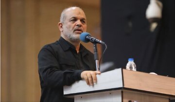 مقاومت و ایستادگی رمز پیروزی ملت ایران است