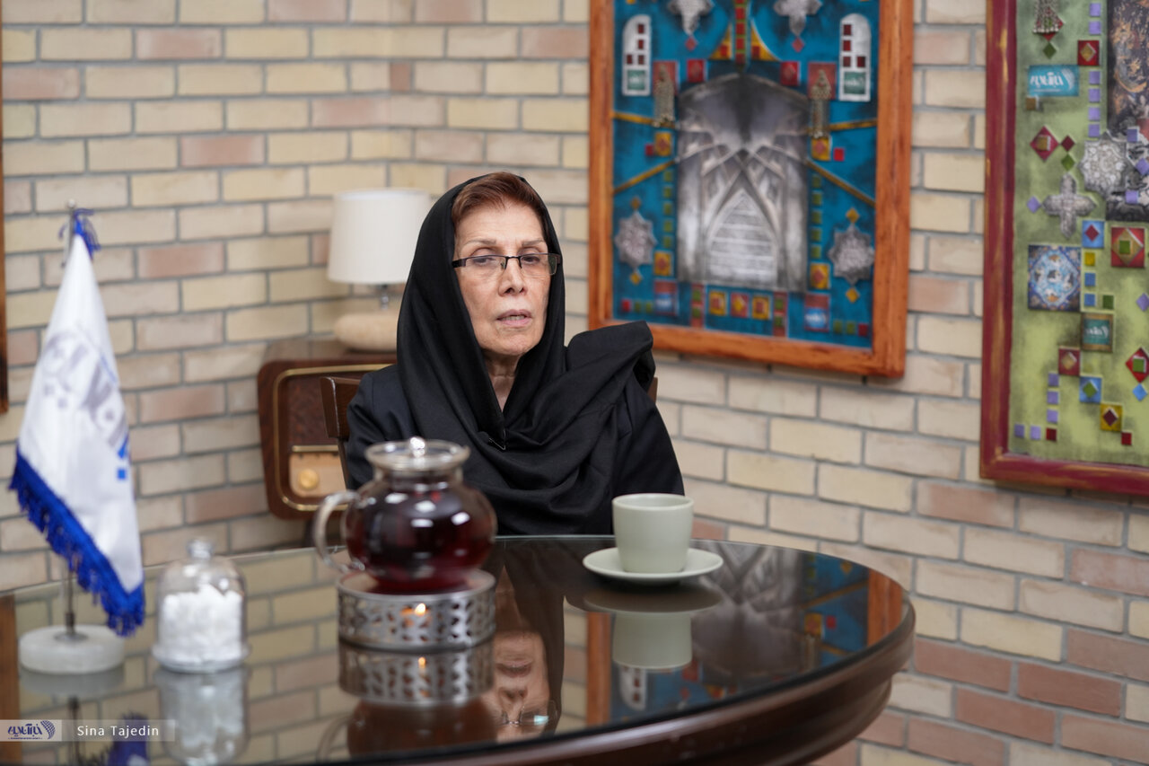 میگویند وامصیبتا ازدواج کم شده/ آمار ازدواج و طلاق در ایران نگران کننده نیست/ چشمهایشان را روی ورود افغانستانیها به کشور بستند