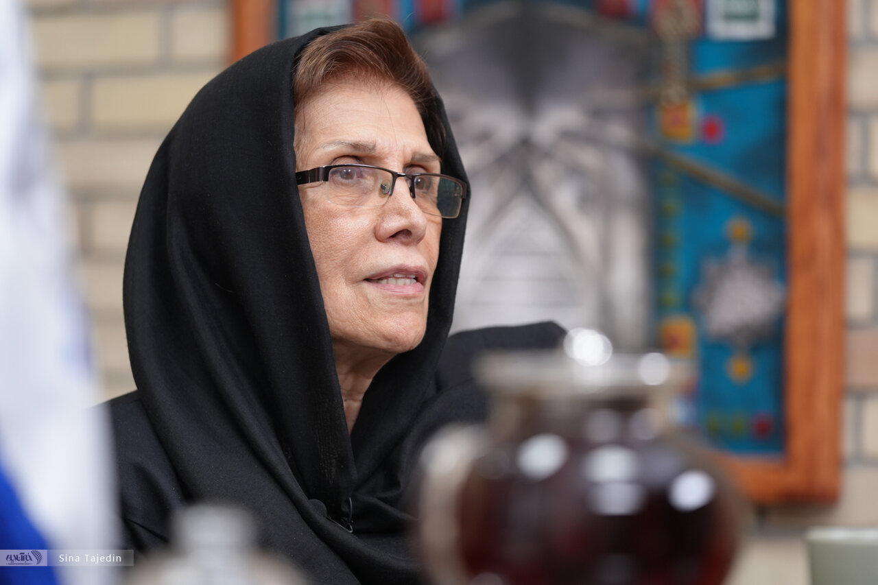 میگویند وامصیبتا ازدواج کم شده/ آمار ازدواج و طلاق در ایران نگران کننده نیست/ چشمهایشان را روی ورود افغانستانیها به کشور بستند