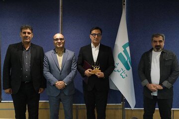 ناخلف باشم اگر ذره‌ای کوتاهی کنم در حق خانه پدری