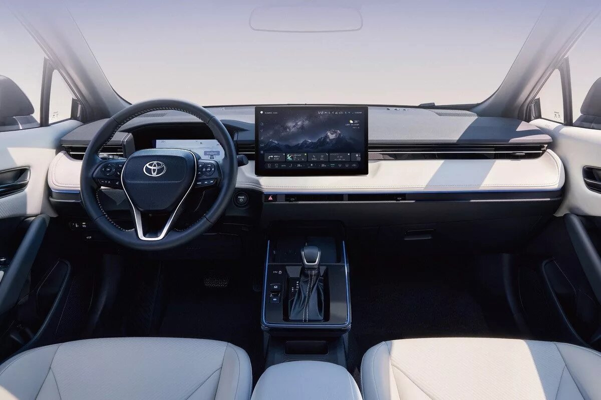 نسخه جدید تویوتای وارداتی ایران معرفی شد / عکس