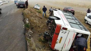 واژگونی مینیبوس ورزشکاران