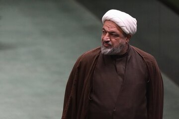 واکنش عجیب نماینده تندرو به جلسه کمیسیون امنیت ملی با عراقچی/ مراحل شبیه برجام در حال تکرار است