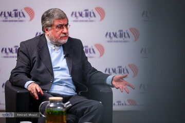 واکنش علی جنتی به طرح خروج از NPT و بستن تنگه هرمز/ عناصر افراطی مطرح میکنند