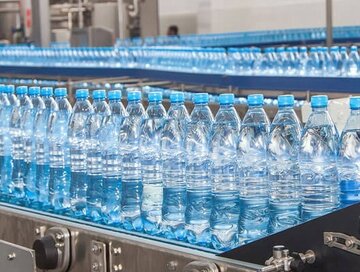 پایان ۲۲ سال انتظار؛ رونق دوباره تنها کارخانه آب معدنی خوزستان در لالی