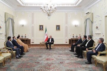 پزشکیان در دیدار با عمار حکیم: مرزهای جغرافیایی هرگز توان جدایی دو ملت برادر ایران و عراق را ندارد