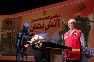 پزشکیان: چون نمیخواهیم تحقیر شویم، ما را تحریم می کنند/ تصور نمیکردند مردم در ۱۲ روز جنگ، چنین همراه و همدل باشند/ نیامدهایم برای مردم قلدری کنیم