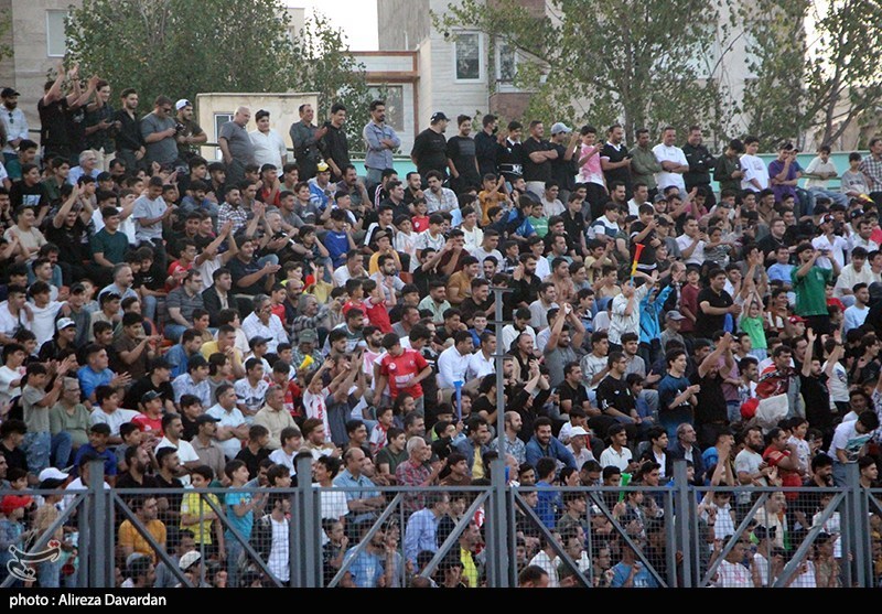 پیروزی یاران علی دایی در برابر یاران عادل فردوسی پور