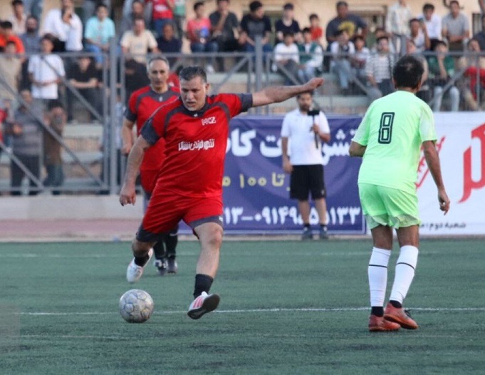 پیروزی یاران علی دایی در برابر یاران عادل فردوسی پور