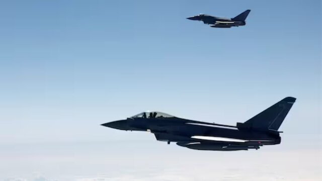 چرا خلبان جنگنده حین پرواز ماسکش را برنمیدارد؟