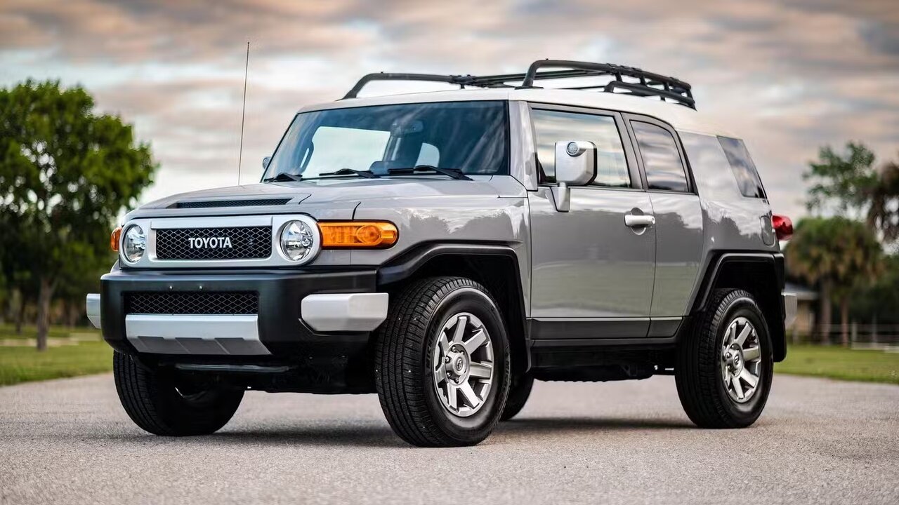 کاهش قیمت چشمگیر شاسی بلند پرطرفدار تویوتا/ بالاخره ورق برگشت / عکس