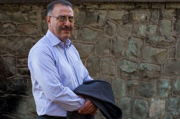 کنایه رمضان زاده به برکناری نادره رضایی با هشتگ شجریان/ افراطیون برانداز و انقلابی جشن بگیرند!