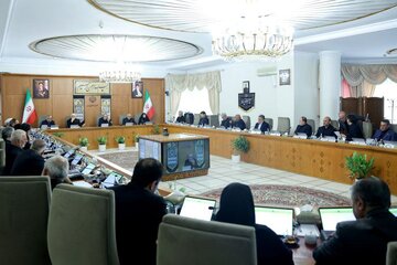 کوهکن: نبود معیارهای مشخص برای ارزیابی عملکرد موجب شده تا بیشتر سلیقهای باشد/ جعفرزاده: وزرایی که نتوانستند رضایتمندی ایجاد کنند کنار گذاشته شوند