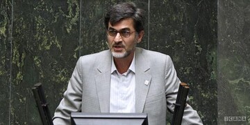 کوچک زاده: کسی که در شعرهایش میگوید «رنگ روسریت با چشمانت ست شده» را برای کنسرت نیاوردند؛ با کسی که شعر سعدی میخواند خواستند سدشکنی کنند