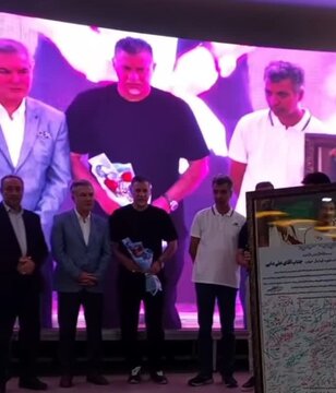 ۳ میلیارد تومان هدیه بازی خیریه یاران علی دایی و فردوسی پور برای زندانیان اردبیل