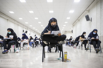 ۵ دانشآموز تحت حمایت کمیته امداد رتبه تک رقمی کنکور بودند