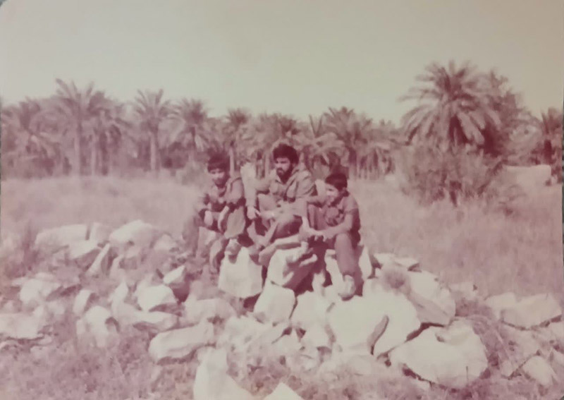 آخرش چی میشه؟ / روایتی ویژه از "فرارِ مقدس" یک رسانه نگار رزمنده! / سیر کوتاه به زیست مردی که هنوز موج دارد