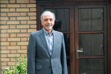 ابوطالبی: ‏دینداری راستین بر آزادی وجدان استوار است، نه بر اجبار قدرت/ اگر شرعْ قانون شود، مرجع آن کیست؟