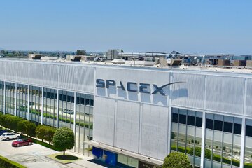 اتهام تازه علیه اسپیسایکس: ارسال سیگنال در فرکانسهای ممنوعه