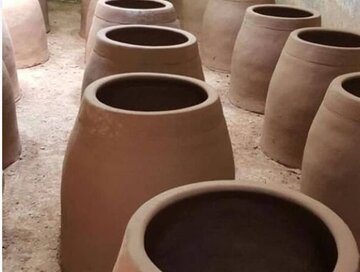 احیای هنر تنورسازی در گلابر با همت زنان روستا