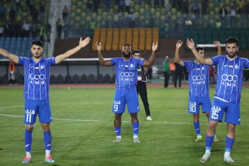 از قول من بنویسید استقلال 3 جام می‌خواهد