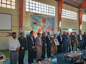 افتتاح طرح «لالههای روشن» در دوهزار مدرسه چهارمحال و بختیاری به مناسبت هفته بسیج دانشآموزی