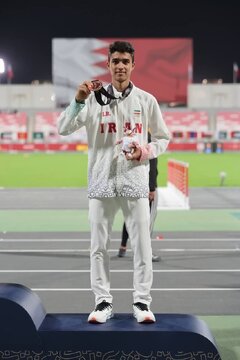 افتخارآفرینی دانش‌آموز چهارمحال و بختیاری در رقابت‌های بین‌المللی دوومیدانی بحرین