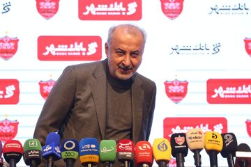 اقدام عجیب هیات مدیره پرسپولیس علیه درویش
