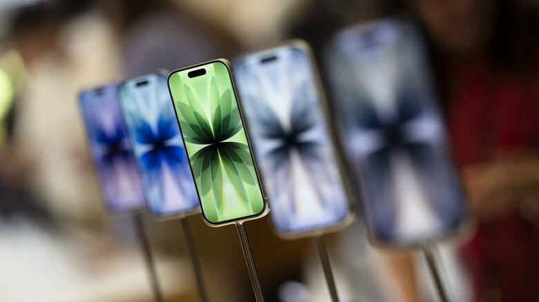 اپل کمتر آیفون تولید میکند/ کاربران به مدلهای دیگر روی آوردهاند