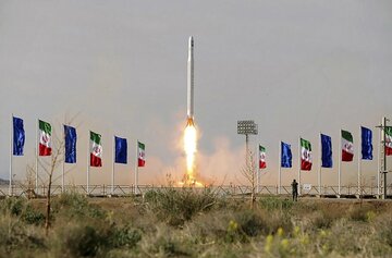 ایران به جمع کشورهای فضایی چانگ ۸ پیوست