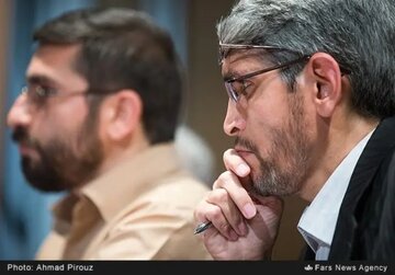 باهنر لازم نیست از خون برادر شهیدش خجالت بکشد