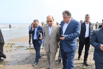 باید «رو به دریا» زندگی کنیم نه «پشت به دریا»