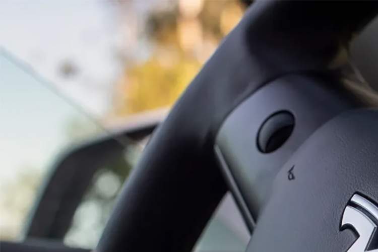 بحران در خدمات تسلا؛ آغاز اقدام قانونی علیه غول فناوری