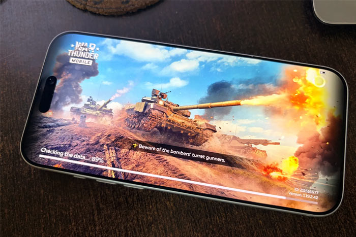 بررسی آیفون ۱۷ پرو مکس؛ قدرت، دوام و طراحی نو در پرچم‌دار جدید اپل