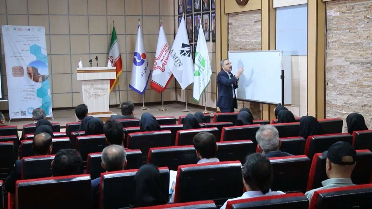 همایش استانی هوش سبز در شهرستان میبد