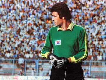 به خاطر حجازی و روشن استقلالی شدم