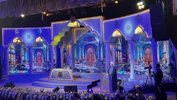 تأکید بر عمل به قرآن به عنوان هدف نهایی و پرهیز از نگاه تشریفاتی به آن