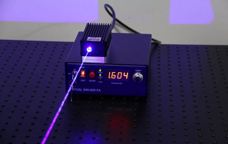 تبدیل نور به صدا؛ آزمایش خانگی که مفاهیم مخابرات نوری را ساده کرد