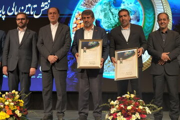 ‍ تراکتورسازی تبریز نشان برتر امنیت غذایی کشور را دریافت کرد
