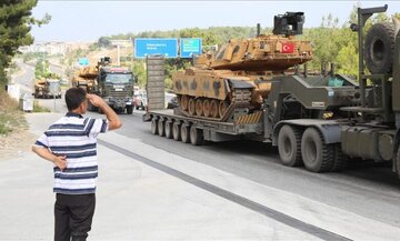 ترکیه به سوریه تجهیزات سنگین نظامی و تسلیحات ارسال میکند