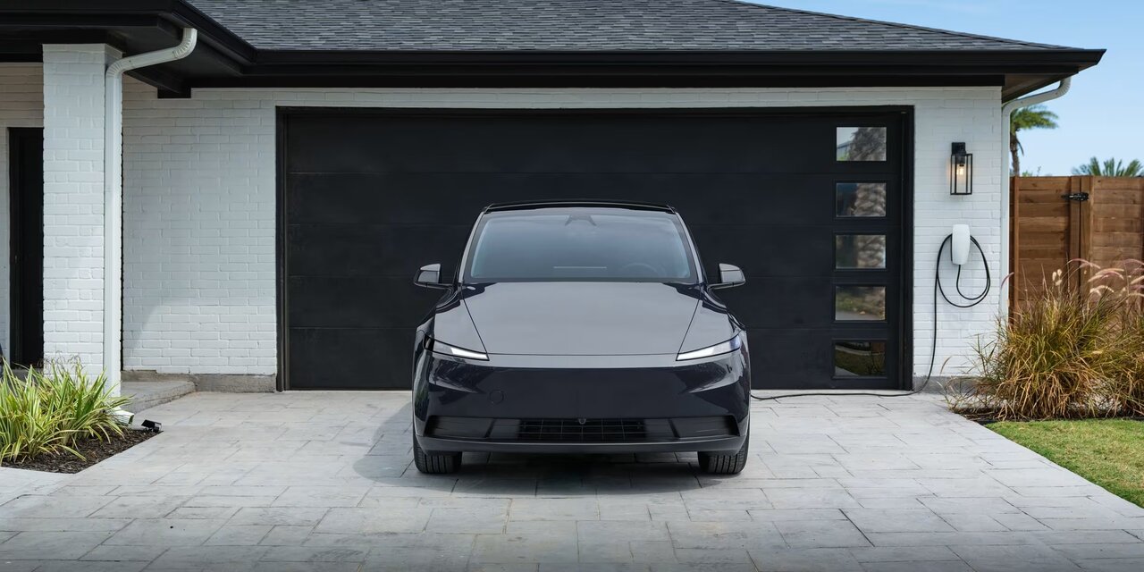 تسلاهای ارزان به بازار آمدند / عکس