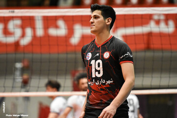 تماس فدراسیون والیبال با پروفسور سمیعی