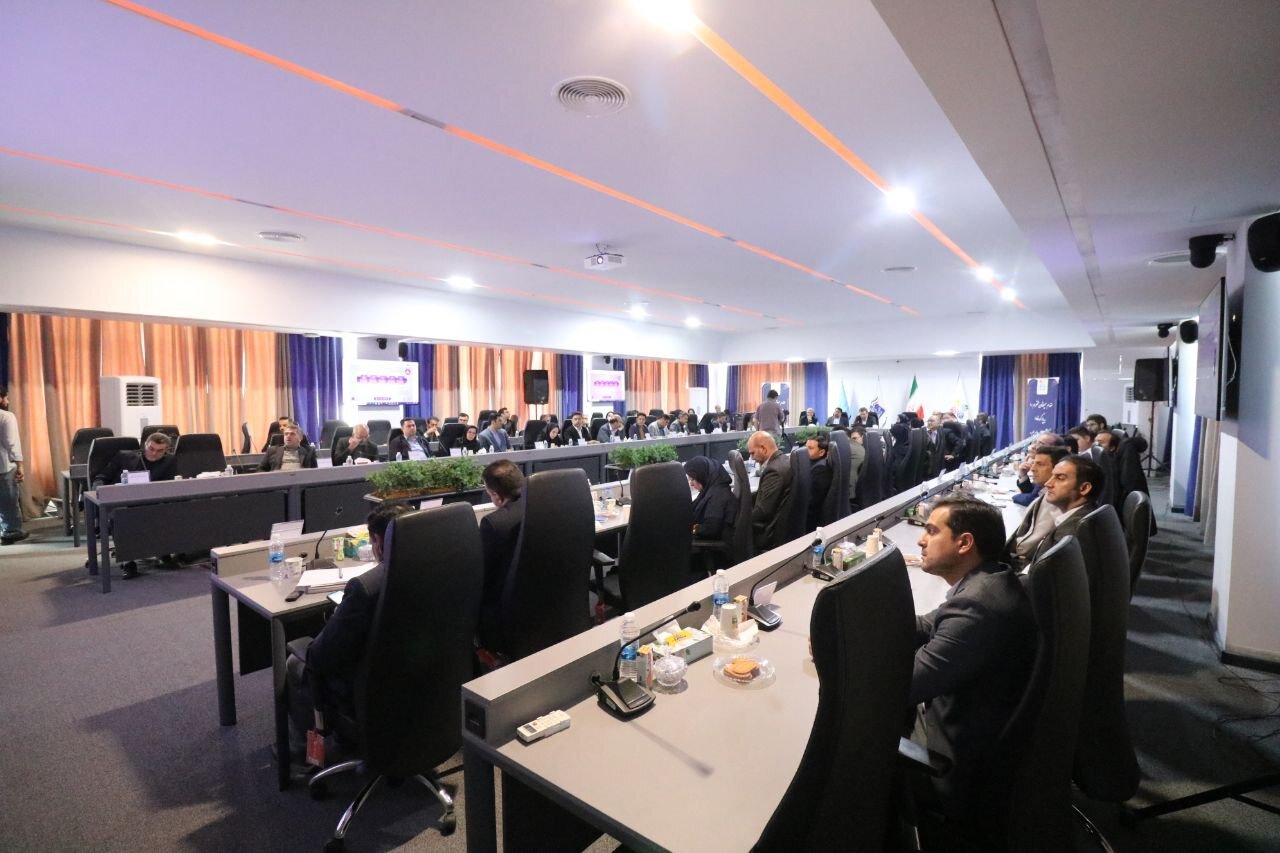 تمرکز بر گسترش همکاریهای ملی در حوزه اقتصاد دیجیتال، هوش مصنوعی و تجاریسازی فناوری