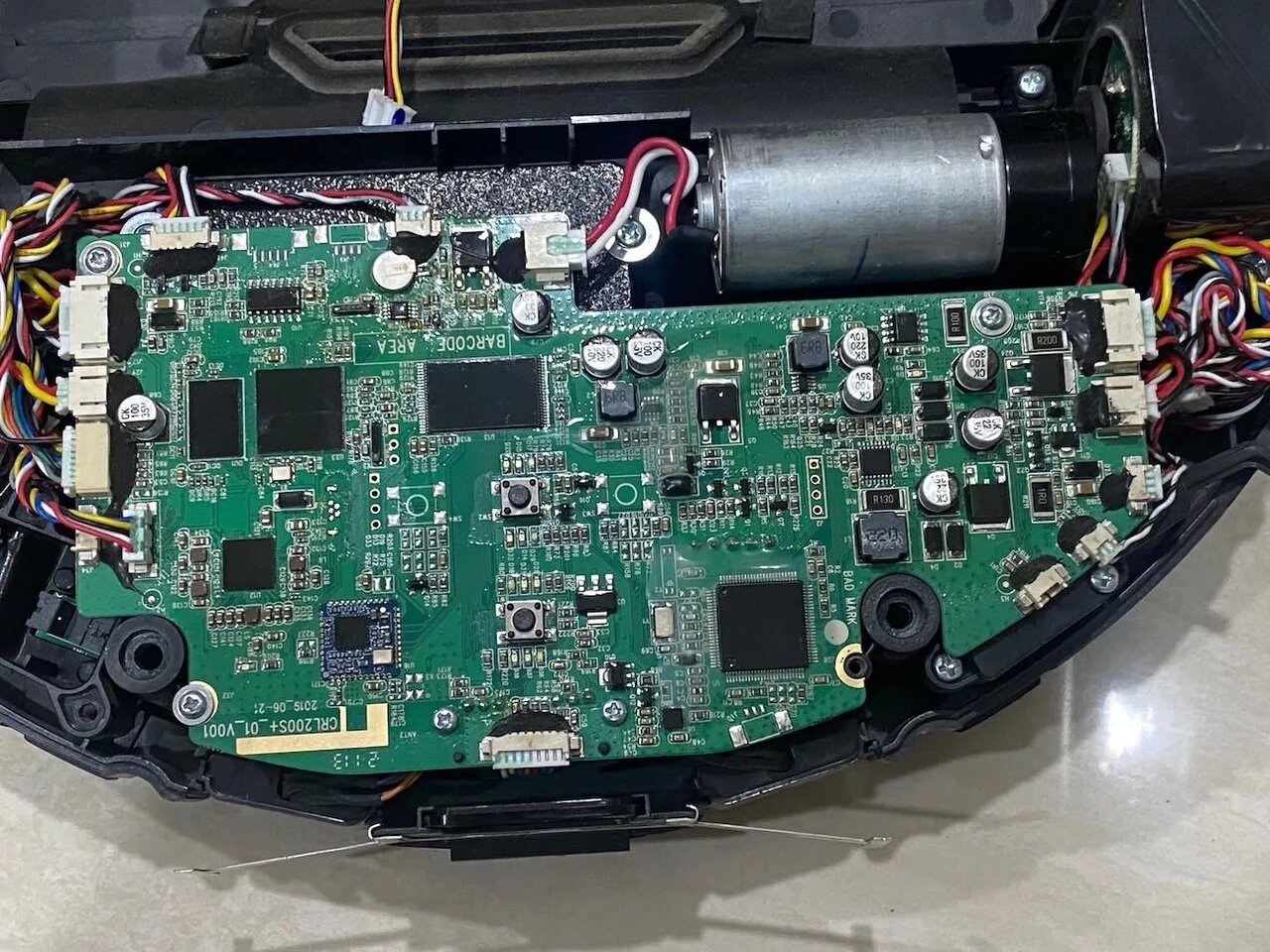 جاسوس جارو رباتیک/ جاروهایی که مخفیانه اطلاعات خانه را به شرکت ارسال میکنند!