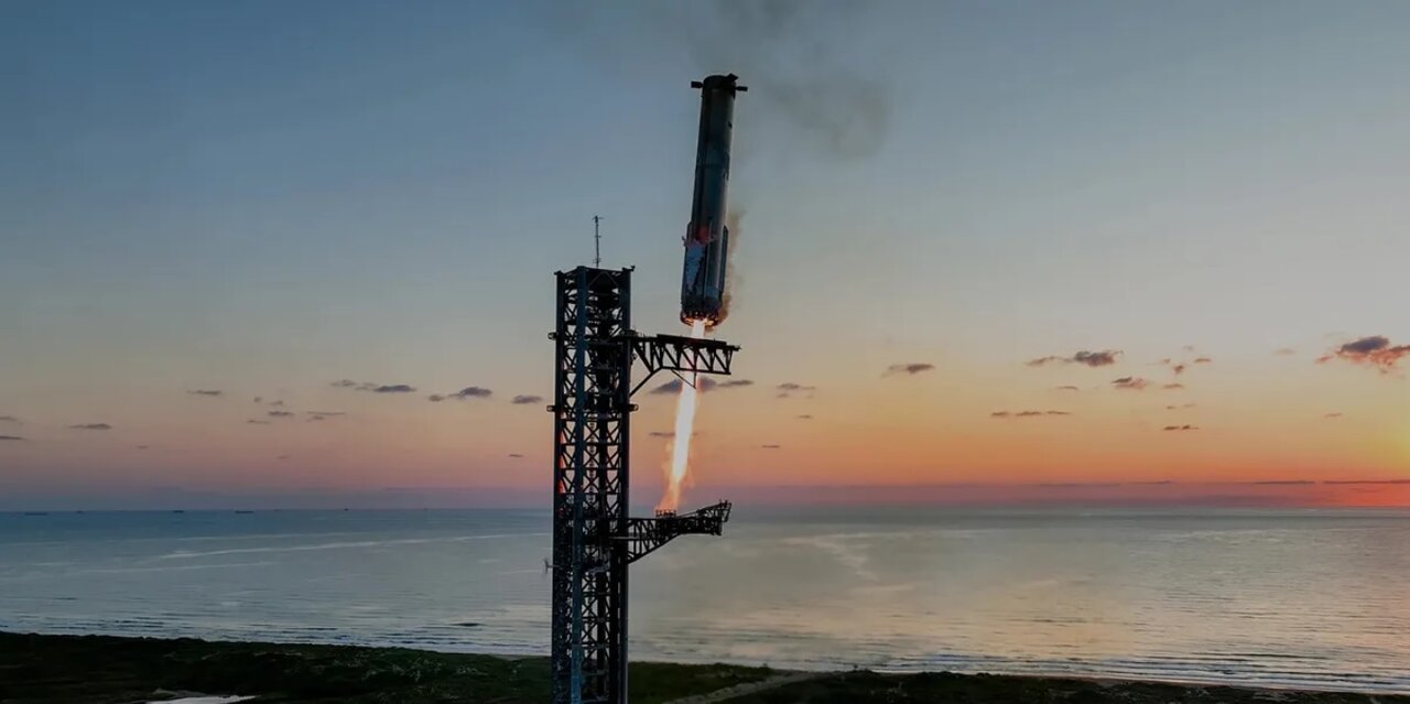 راز این نورهای عجیب شبانه چیست؟