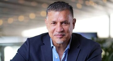 خواننده معروف برای علی دایی “خلیج فارس” خواند