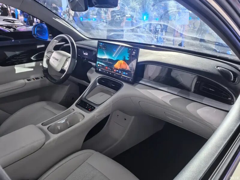 خودروی ارزان‌قیمتی که می‌توانست جایگزین پژو ۲۰۷ شود / عکس